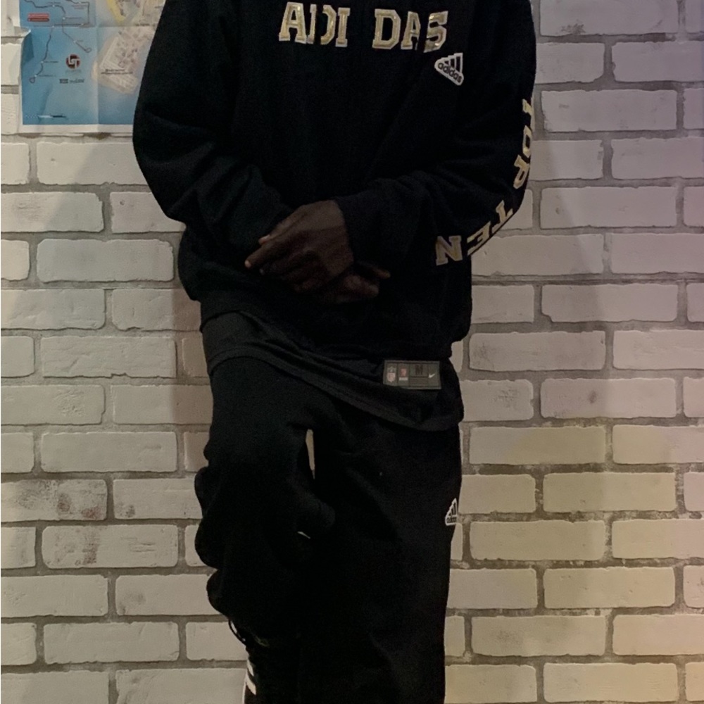 Sweatsuits - Picture 16 of 16